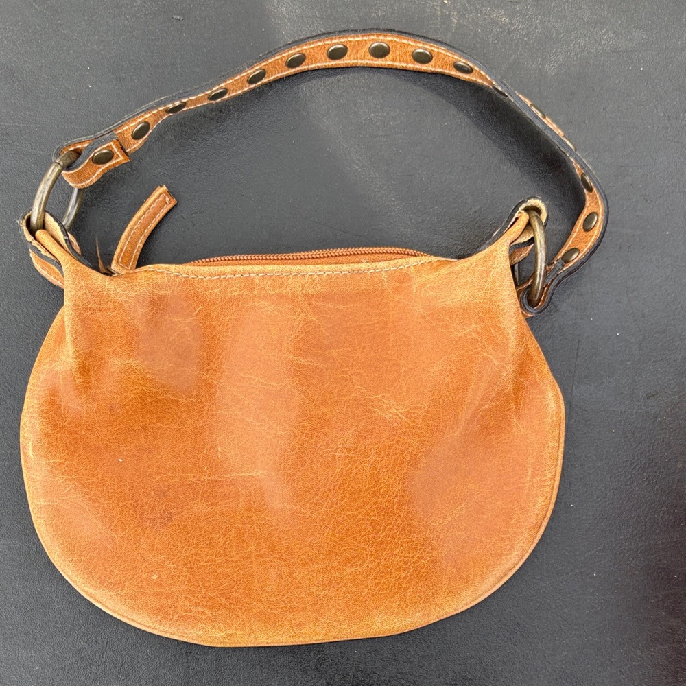 Classic Studded Leather Shoulder Bag - Tan - Picture 4 of 4